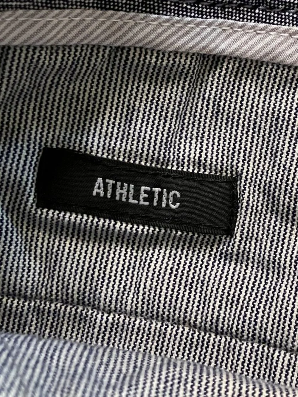 J.Crew Mens AV209 Athletic Chino Khaki Pants Size 34/32 Beige AN NWT
